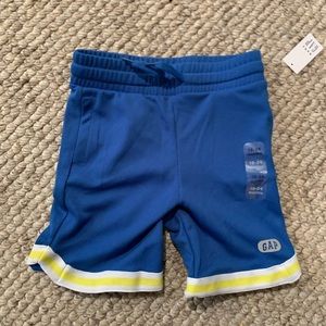 NEW GAP shorts